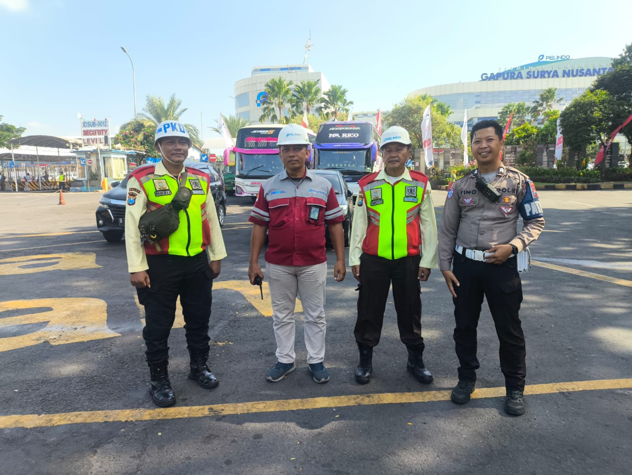 Satlantas Polres Pelabuhan Tanjung Perak Gelar Sosialisasi Tatap Muka Ajak Warga Tertib Berlalu Lintas