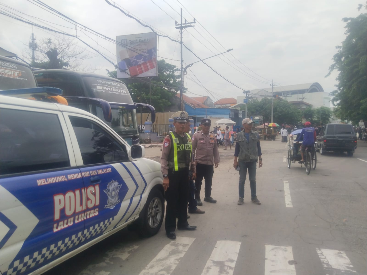 Polsek Semampir Perkuat Patroli Kamtibmas di Terminal Wisata Religi Ampel