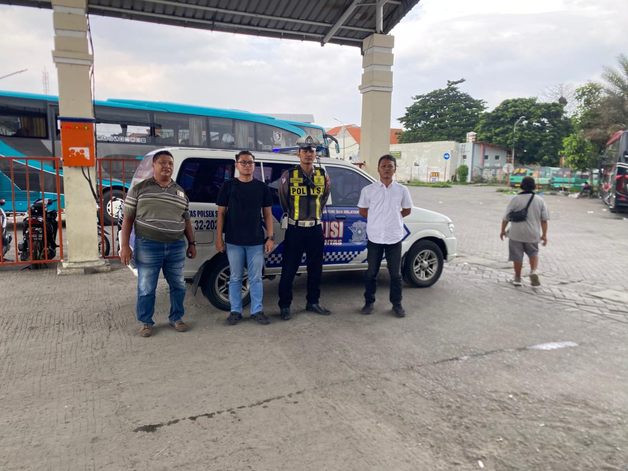 Patroli Harkamtibmas Polsek Semampir di Terminal Bus Ampel Antisipasi Gangguan Keamanan