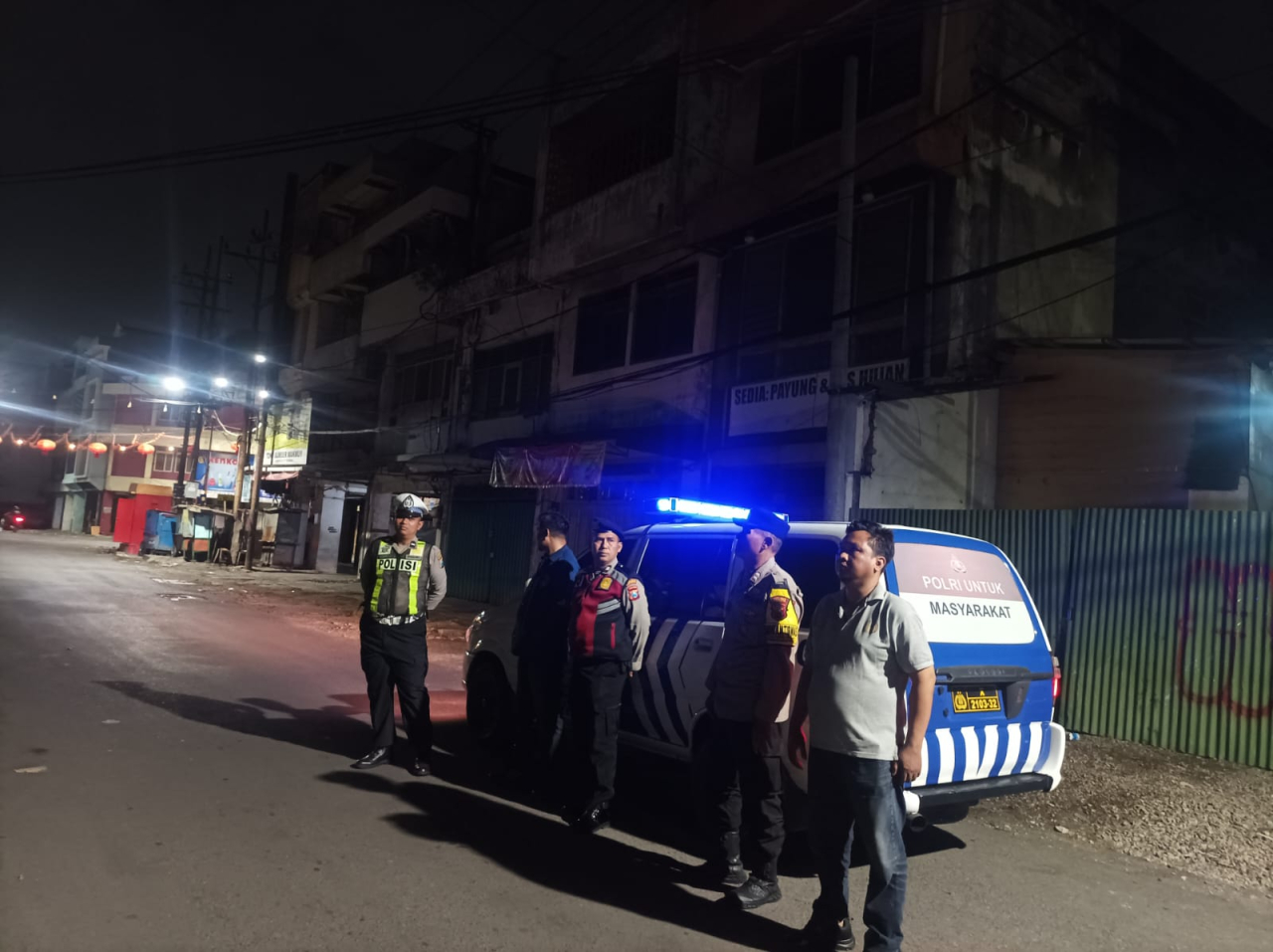 Patroli Rutin Polsek Pabean Cantikan di Kalimati Wetan Antisipasi Kerawanan 3C