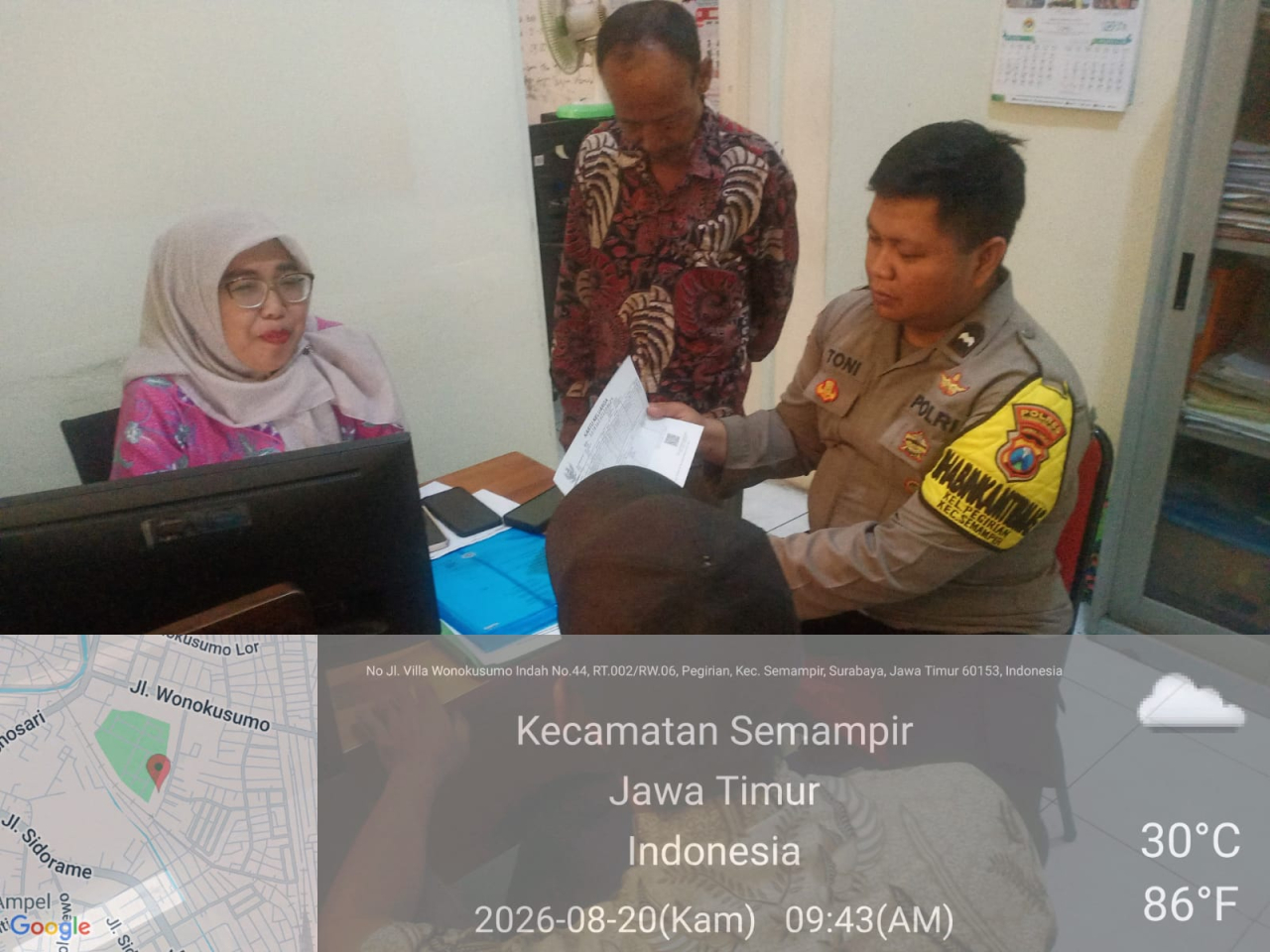 Bhabinkamtibmas Pegirian Sambangi Kantor Kelurahan, Imbau Warga dan Staf Waspada Curanmor