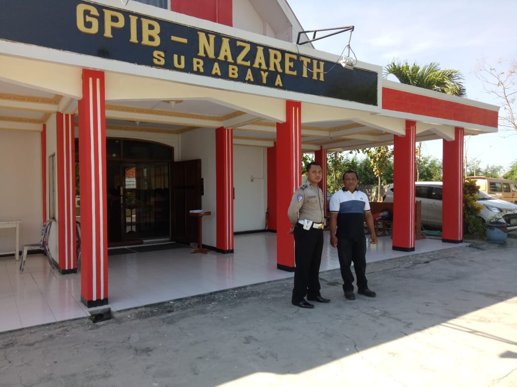 Kebaktian di Gereja Nazareth Dijaga Ketat