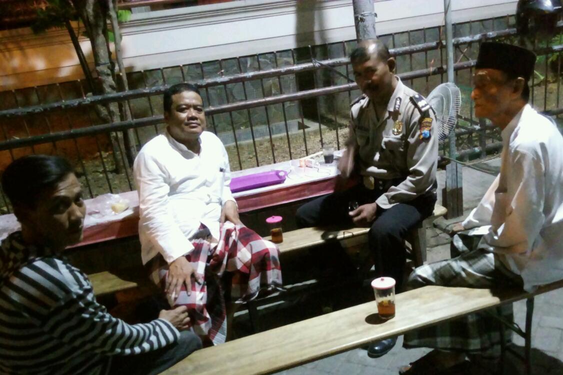 Babinkamtibmas Perak Timur Sosialisasi SPKT Door To Door Ke Warga Perlis Utara