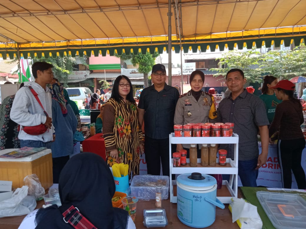 Kapolsek Krembangan Pantau Kegiatan Bazar Road Show Pahlawan Ekonomi