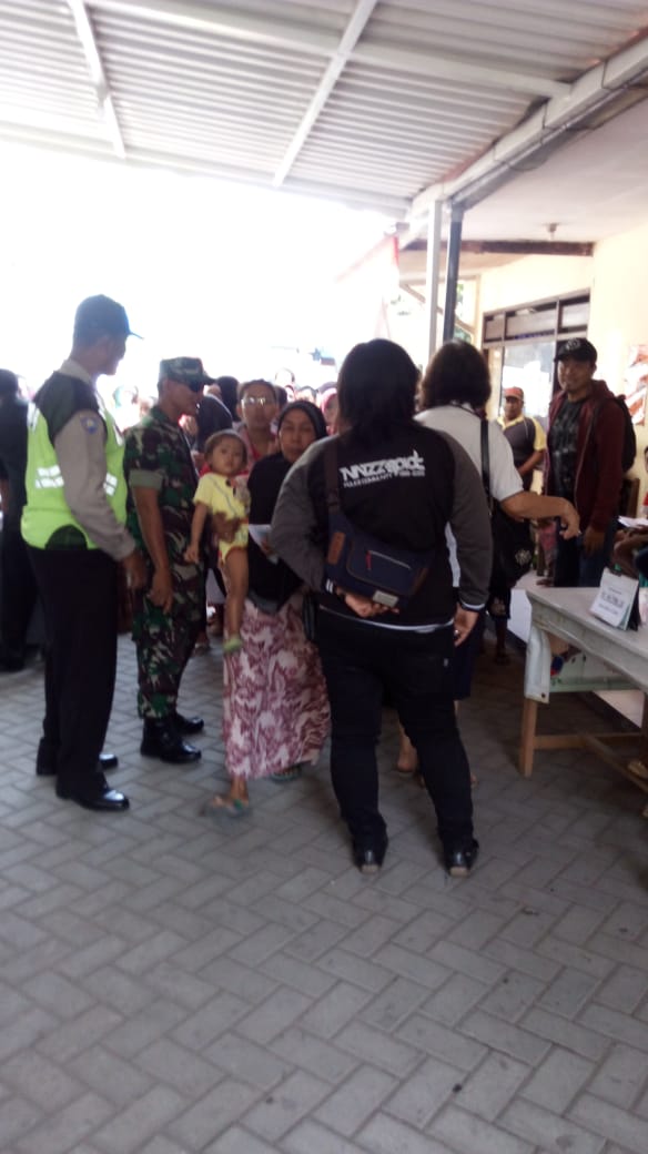 Jemaat Gereja Tabernakel Bagikan 800 Paket Sembako