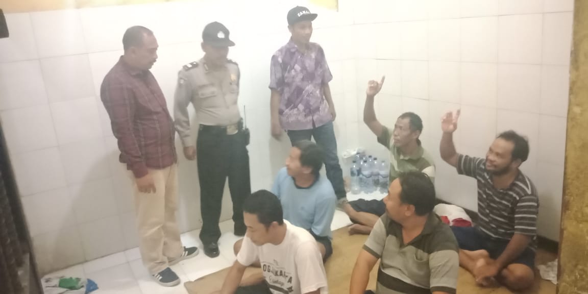 Cegah Tahanan Melarikan Diri, Polsek Asemrowo Lakukan Pengecekan Rutin