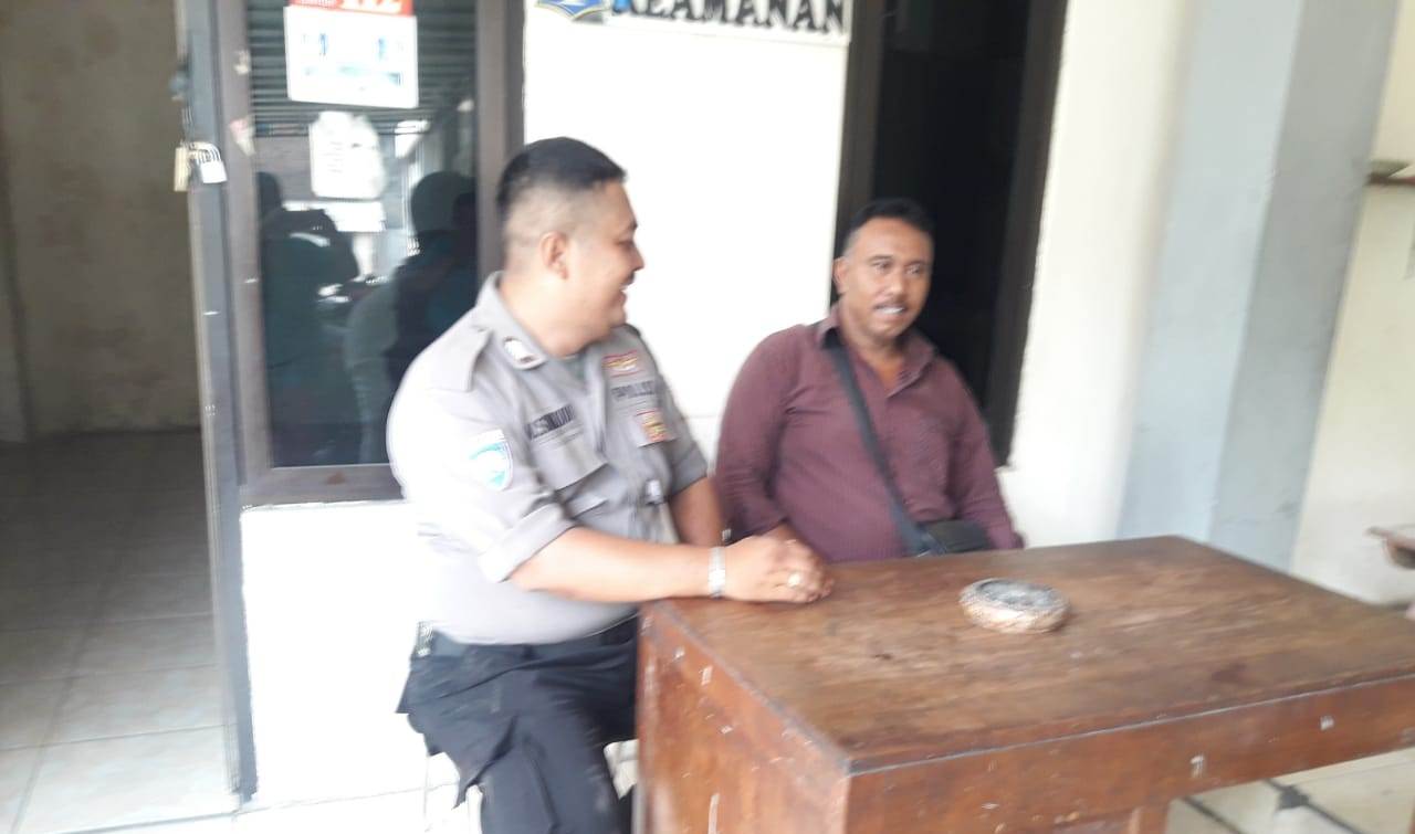 Babinkamtibmas Ujung Sambang Pengurus Kampung, Sampaikan Waspada Curanmor