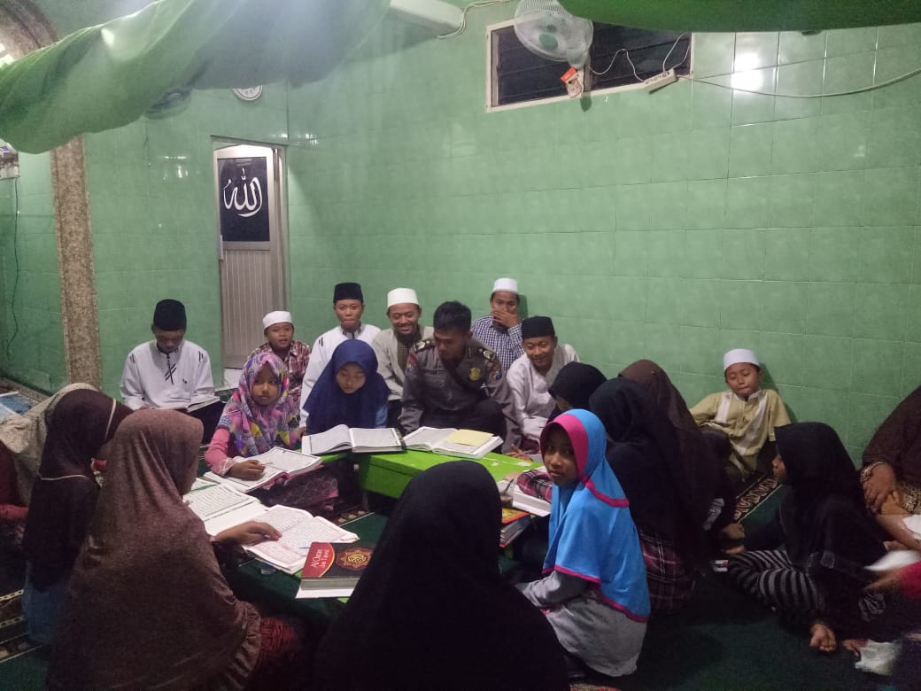 Polsek Krembangan Ajak Remus Laksanakan Kegiatan Tadarus