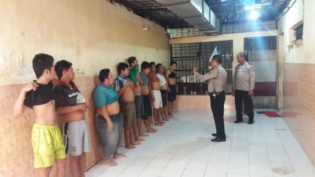 Polsek Krembangan Lakukan Pengecekan Rutin, Antisipasi Tahanan Sakit