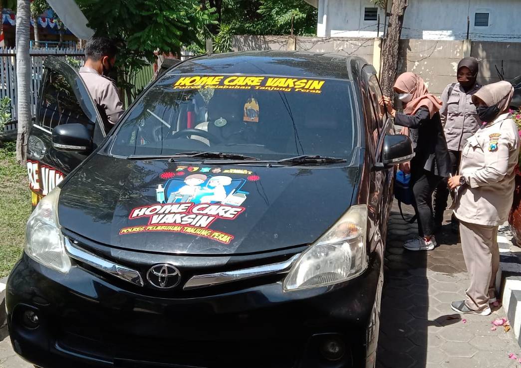 Home Care Vaksin Polres Tanjung Perak Digelar di Mapolsek Pabean Cantikan
