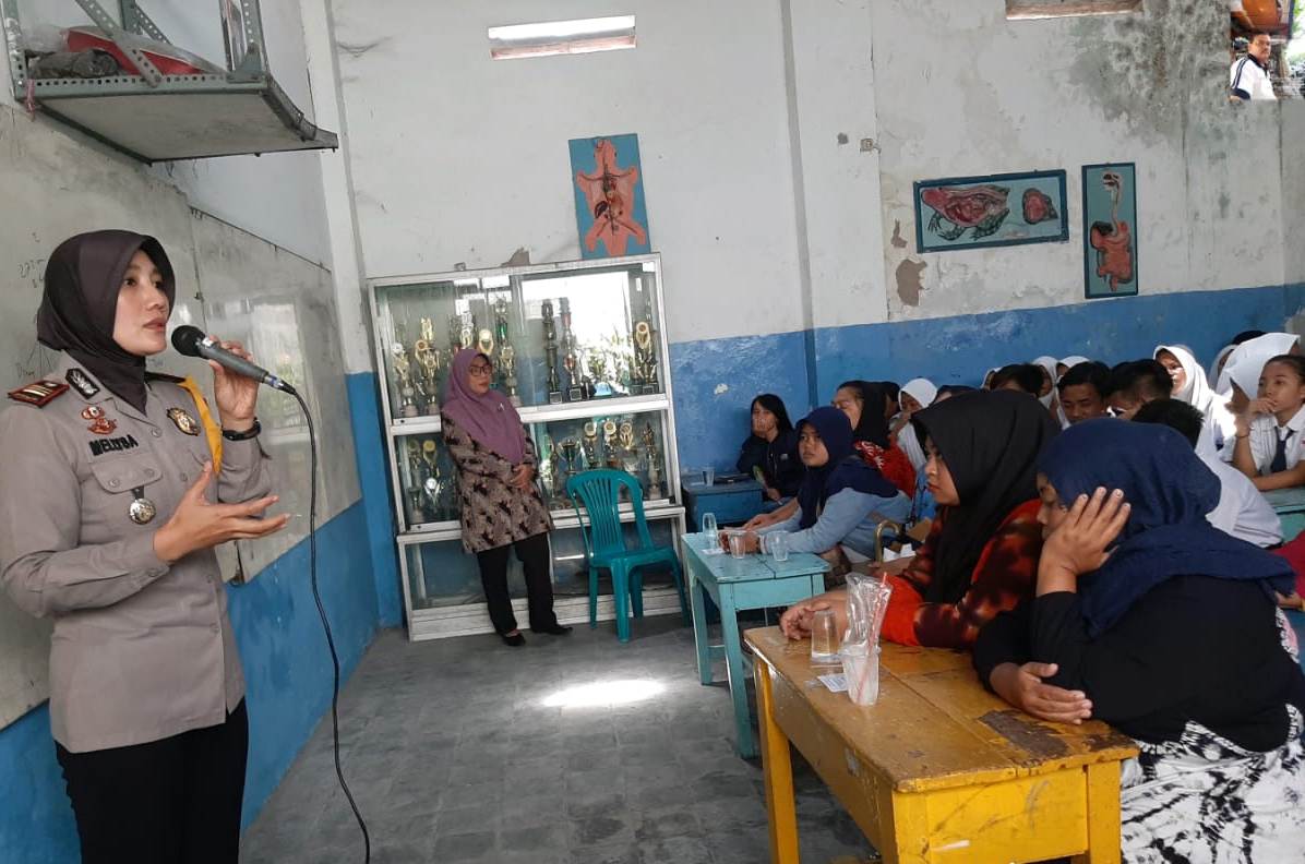 Kapolsek Pabean Cantikan Beri Penyuluhan Cegah Aksi Unjuk Rasa Pelajar