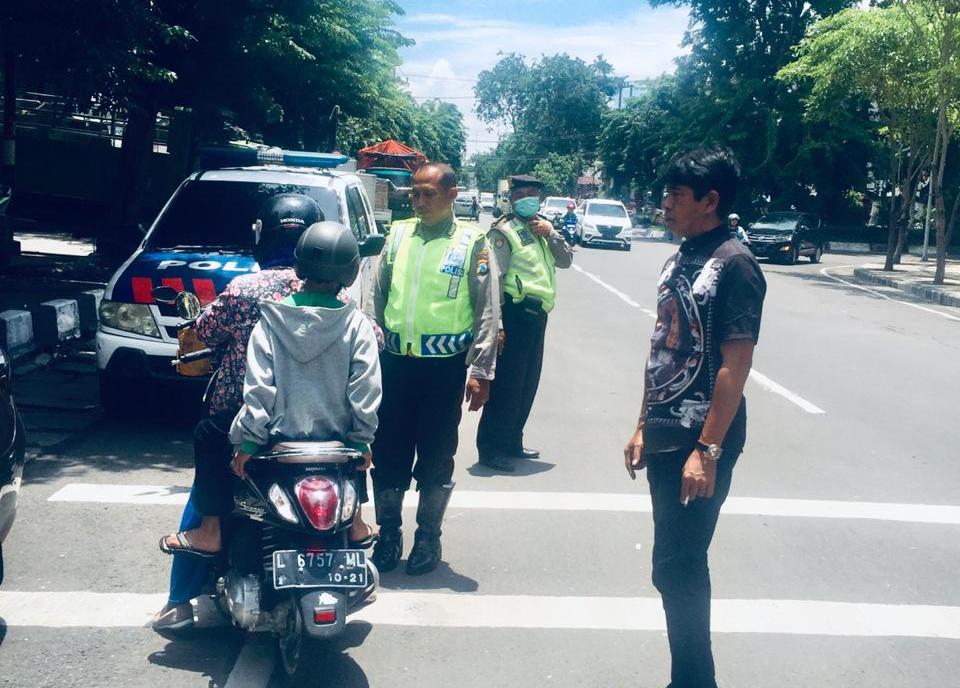 Unit Lantas Polsek Pabean Cantikan Lakukan Penindakan Pelanggar Kasat Mata