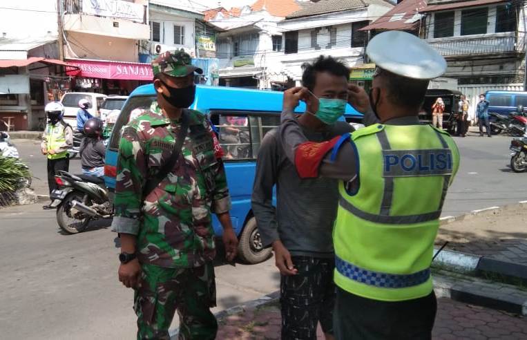 Polsek Pabean Cantikan Gelar Operasi Penertiban Masker, Sasar Para Pengguna Jalan