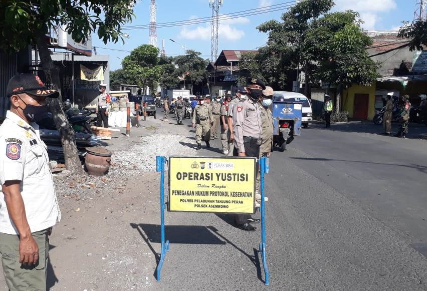 Polsek Asemrowo Gelar Operasi Penertiban Masker Bersama Personil Gabungan di Jalan Tanjungsari