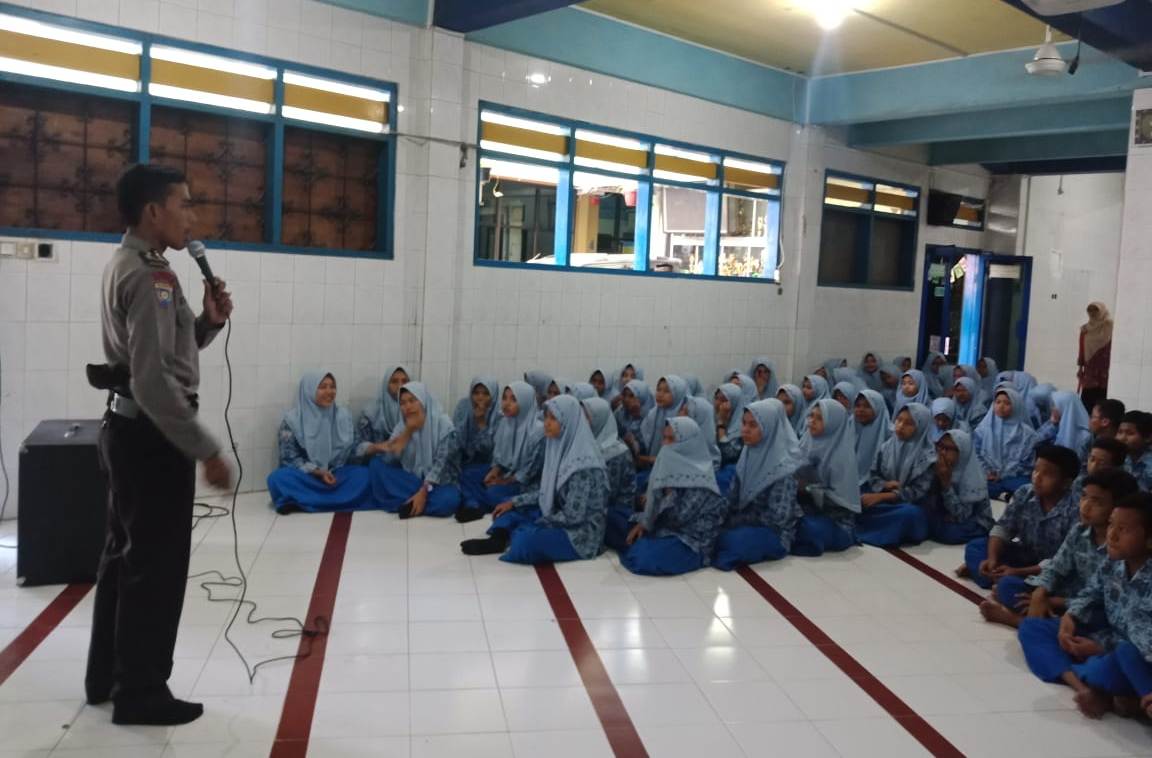 Babinkamtibmas Dupak Sampaikan Pesan Cegah Kenakalan Remaja