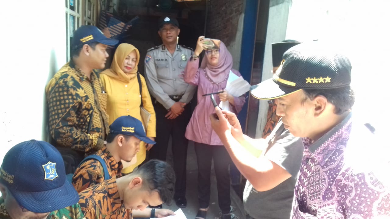 Babinkamtibmas Wonokusumo Bersama Kelurahan & Kecamatan Gelar Operasi Yustisi