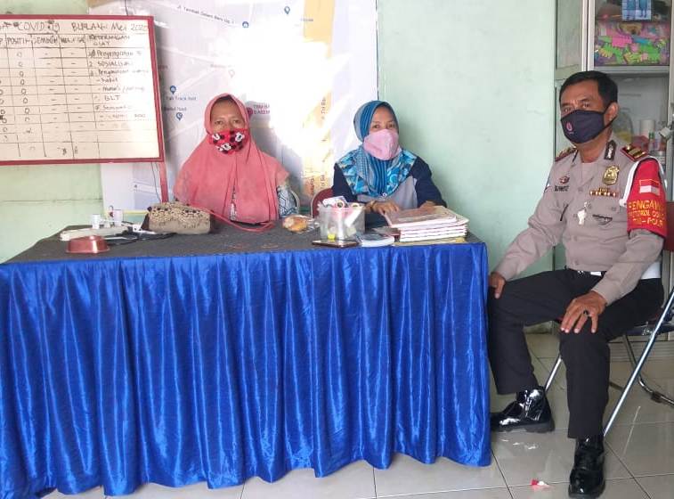 Kanit Lantas Polsek Asemrowo Pantau Penerapan Protokol Kesehatan di KTS