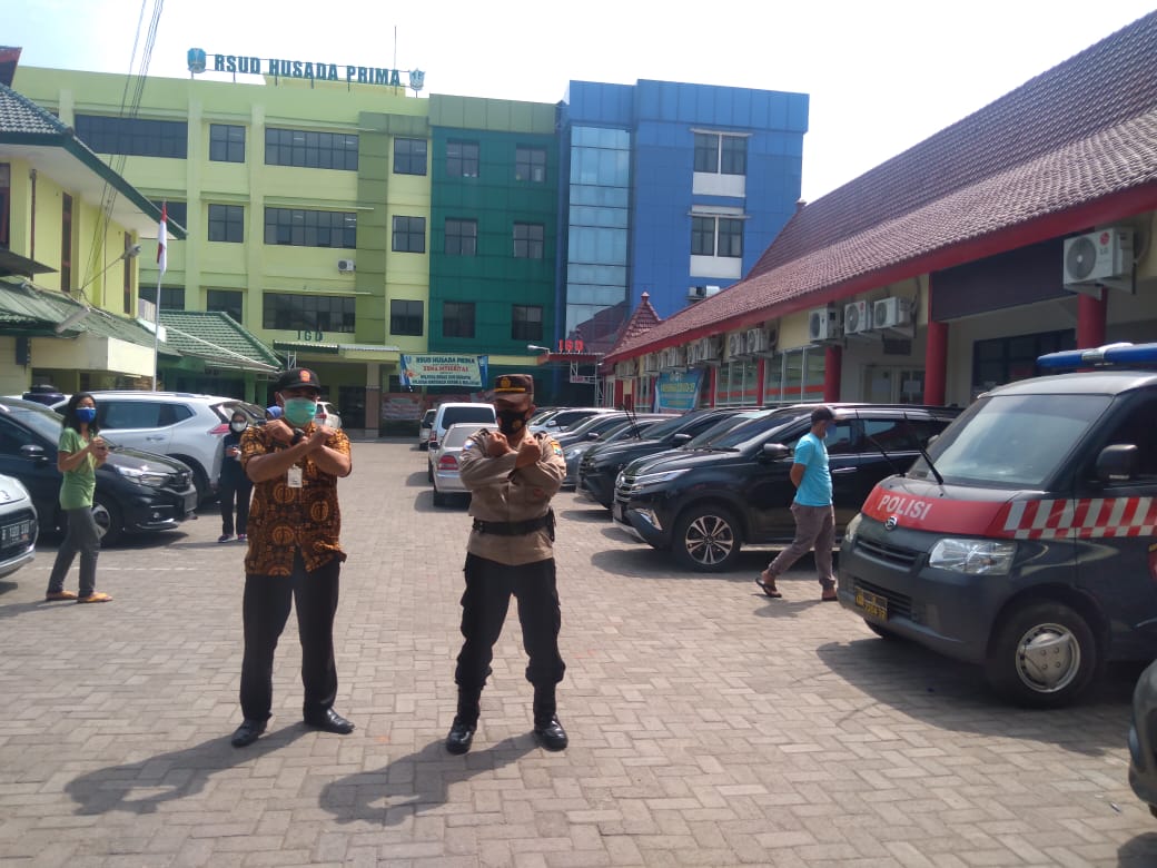 Polsek Semampir Gelar Patroli Rutin di Rumah Sakit Paru, Antisipasi 3C & Pengambilan Paksa Jasad Pasien Covid-19