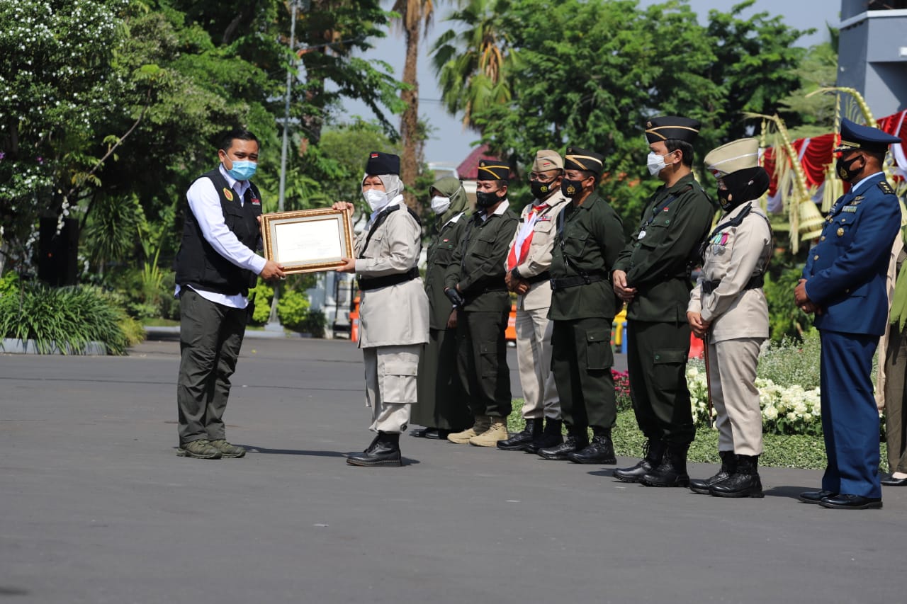 Kapolres Tanjung Perak Hadiri Upacara Hari Pahlawan di Balai Kota Surabaya