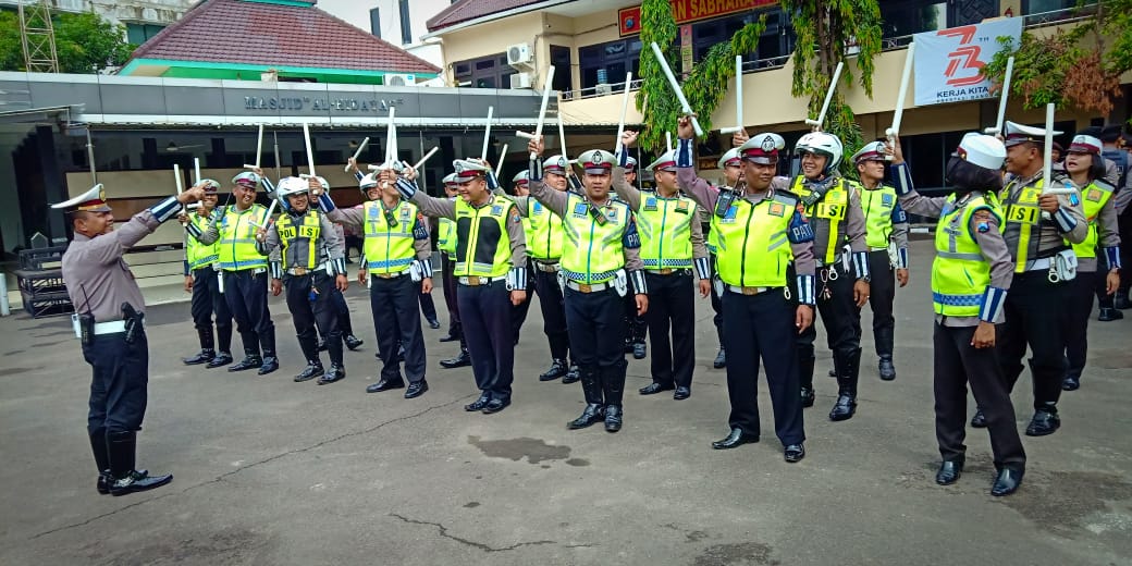 Kanit Turjawali Satlantas Polres Tanjung Perak Gelar Kamis Pak Polis