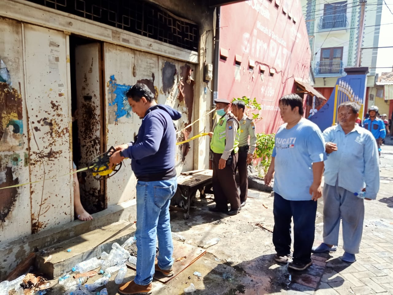 Polsek Pabean Cantikan Selidiki Penyebab Kebakaran Gudang Toko