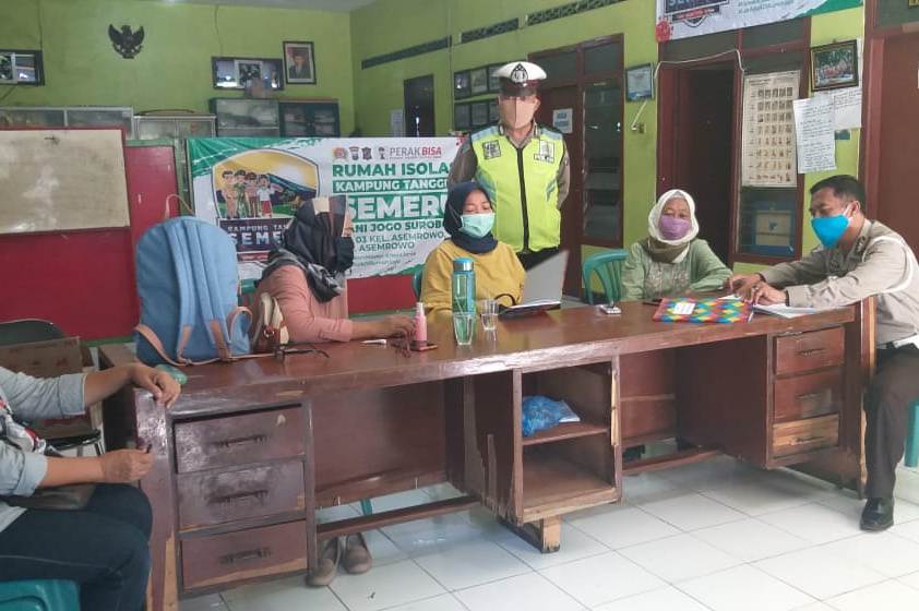 Polsek Asemrowo Sambang Tim Relawan Kampung Tangguh, Ingatkan Protokol Pencegahan Covid-19