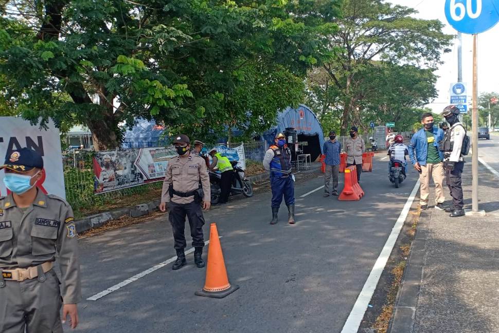 Polsek Kenjeran Terus Lakukan Operasi Penertiban Masker Untuk Putus Penyebaran Covid-19