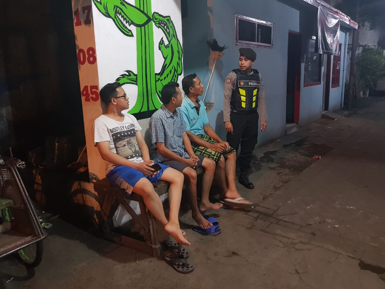 Patroli Pemukiman, Satsabhara Polres Tanjung Perak Titip Pesan Kamtibmas