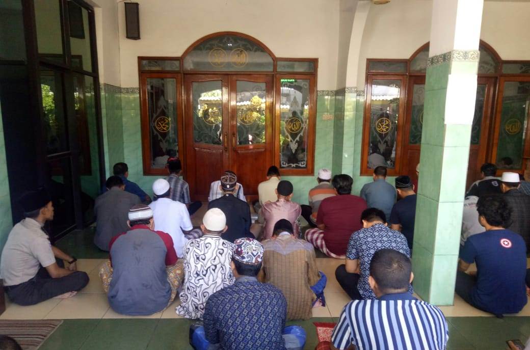 Babinkamtibmas Dupak Gelar Jumat Darling, Sampaikan Waspada Ajaran Radikal