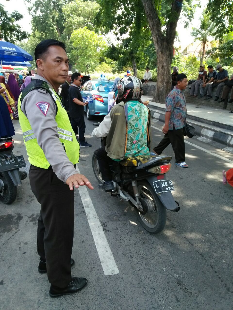 Pengamanan di Masjid Ampel Diperketat