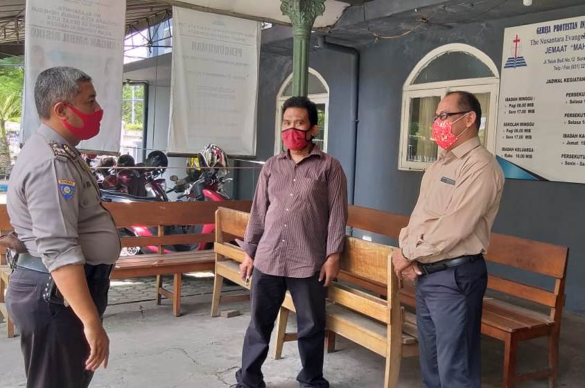 Cegah Aksi Teror, Babinkamtibmas Perak Utara Sambang Gereja
