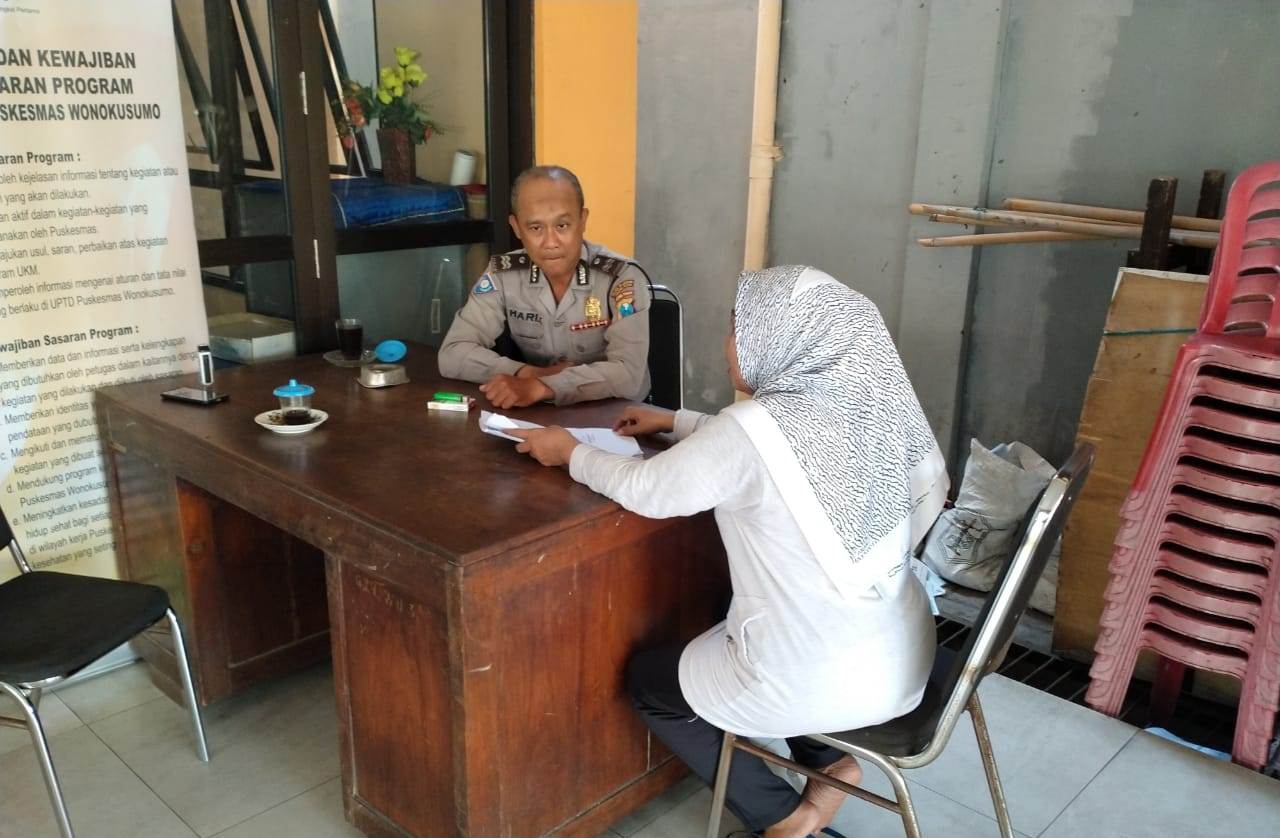 Babinkamtibmas Wonokusumo Sampaikan Pesan Hidupkan Siskamling Ke Pengurus Kampung