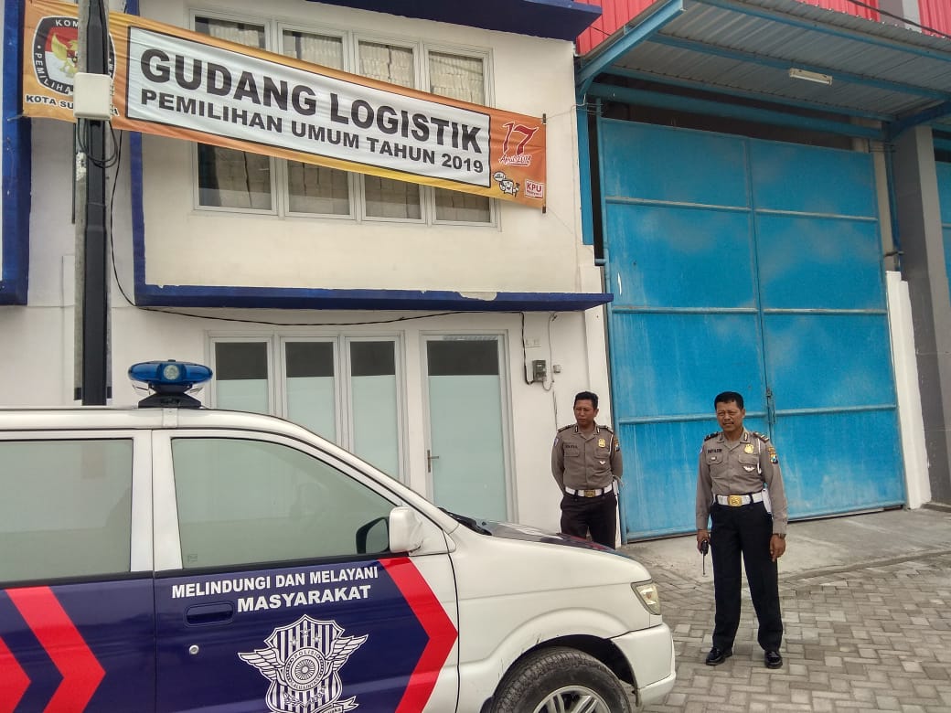 Polsek Kenjeran Terus Pantau Keamanan Tempat Penyimpanan Logistik Pemilu