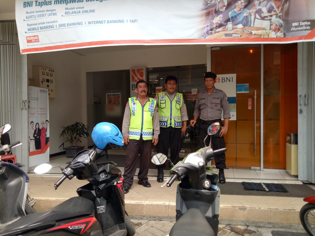 Polsek Semampir Laksanakan Patroli Rutin Perbankan