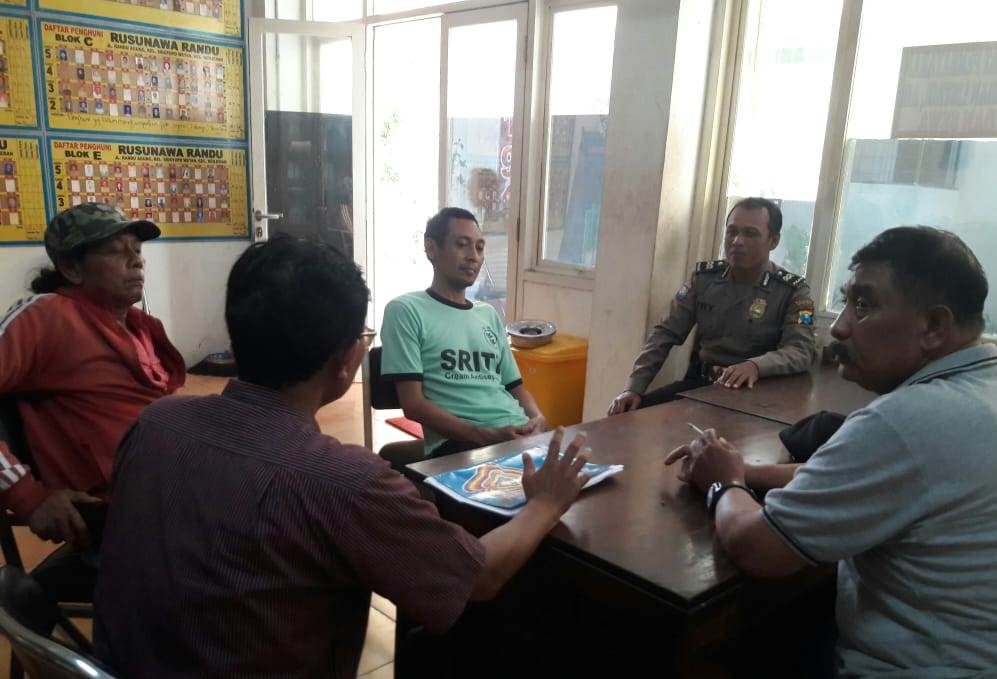 Babinkamtibmas Sidotopo Wetan, Himbau Pengelola Rusun Tingkatkan Kewaspadaan Jelang Akhir Tahun