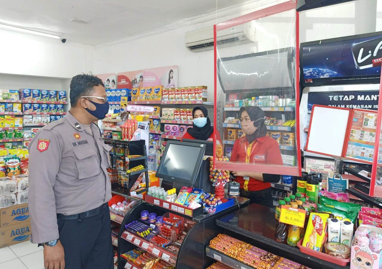 Polsek Krembangan Patroli Mini Market, Antisipasi Tindak Kriminalitas 3C