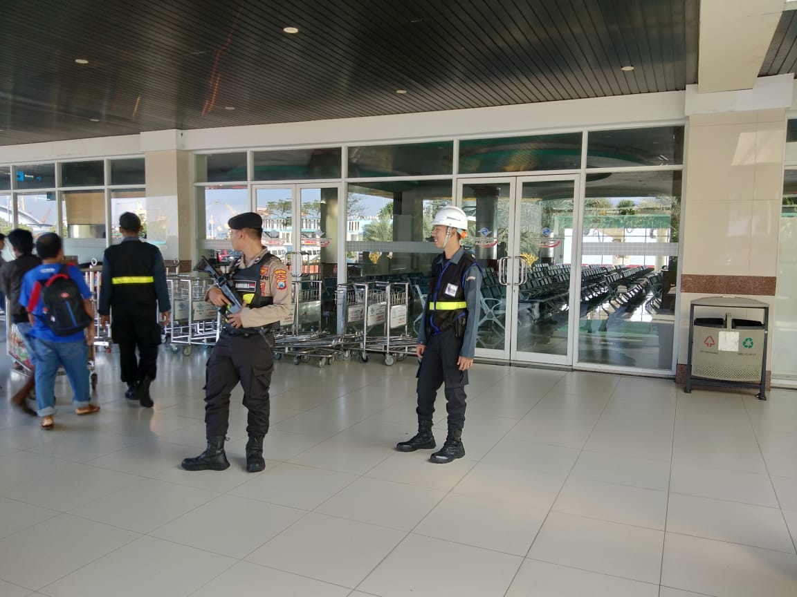 Satsabhara Polres Tanjung Perak Gelar Patroli di Pelabuhan GSN