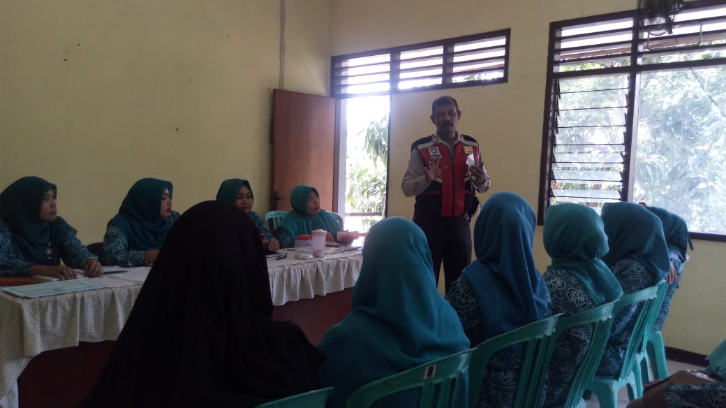 Polsek Pabean Cantikan Titip Pesan Waspada Kebakaran ke Ibu-ibu PKK
