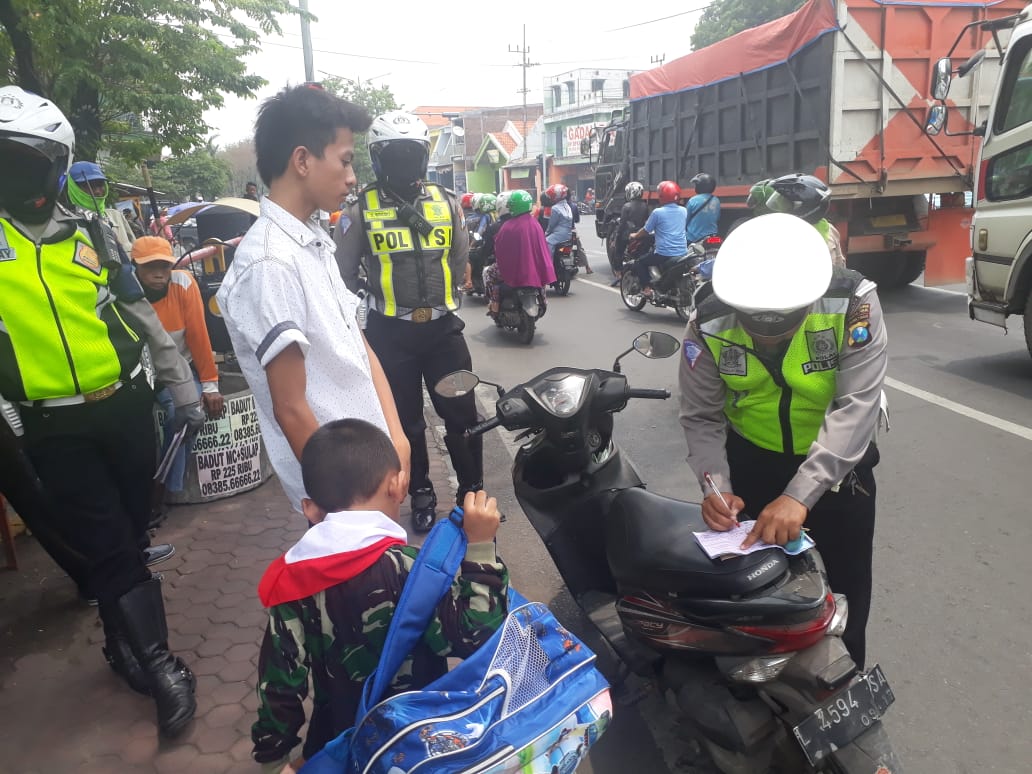 Gelar Operasi Siang, Polsek Semampir Dapat Hasil 14 Pelanggar