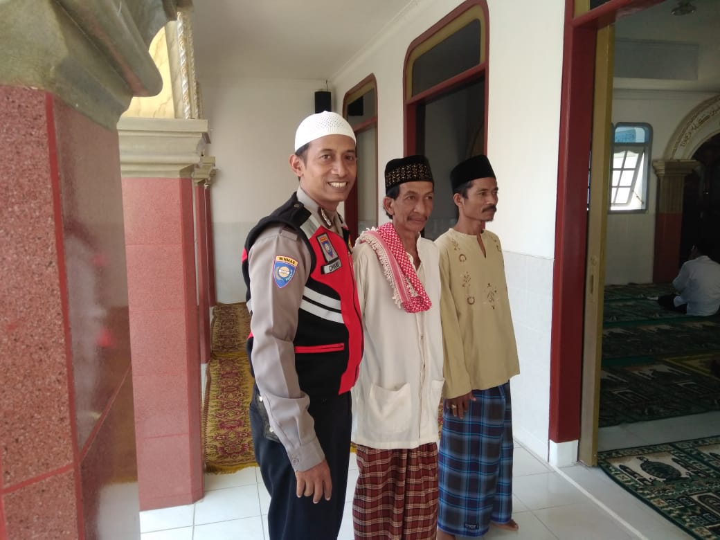 Babinkamtibmas Sukolilo Baru Sampaikan Himbauan Anti Radikal