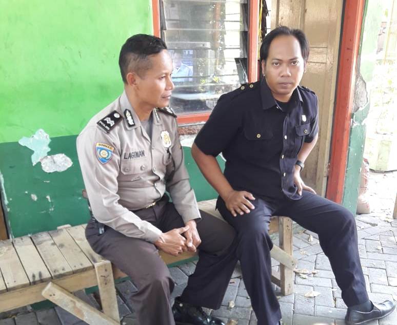 Polsek Kenjeran Penyuluhan Waspada 3 C  Penjaga Sekolah