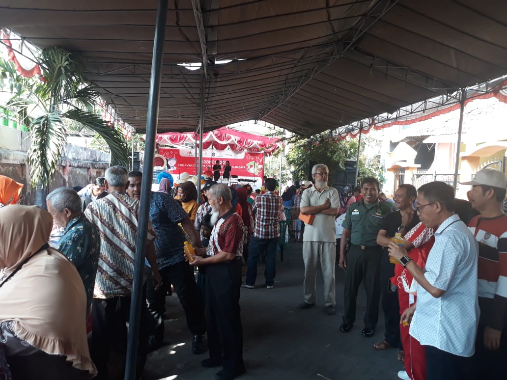 Babinkamtibmas Perak Barat Amankan Kegiatan Bazar