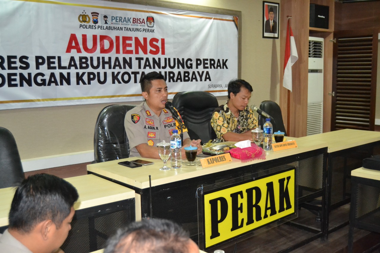 Kapolres Tanjung Perak Bersama PJU Gelar Pertemuan Dengan Komisioner KPU