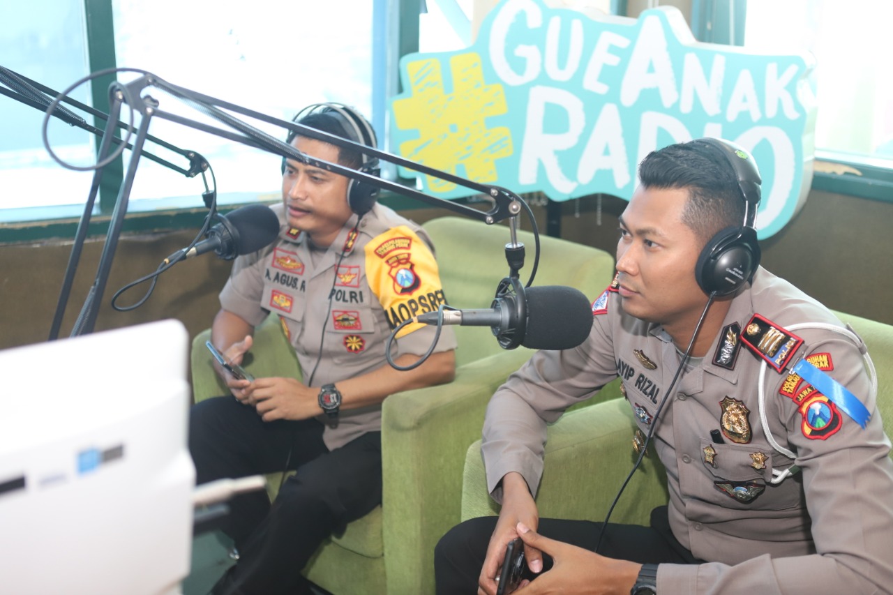 Kapolres Tanjung Perak Beserta PJU Sambang Radio Gen FM