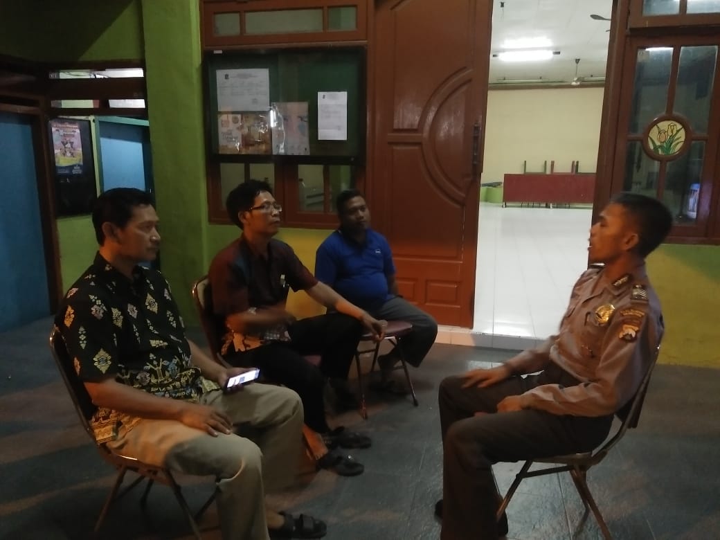 Babinkamtibmas Dupak, Kontrol Pelaksanaan Siskamling di Kampung-kampung
