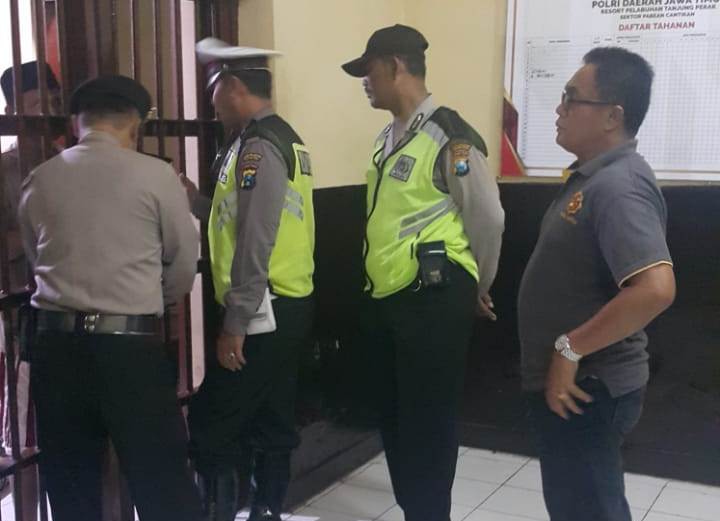Polsek Pabean Cantikan Lakukan Pengecekan Malam Ruang Tahanan