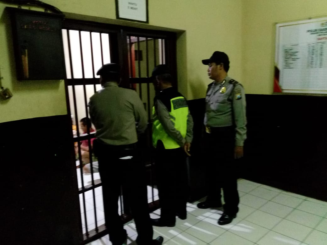 Cegah Tahanan Kabur, Polsek Pabean Cantikan Lakukan Pengecekan Setiap Hari