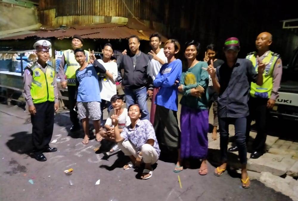 Polsek Pabean Cantikan Gelar Patroli Malam di Pemukiman, Waspadai Tawuran Antar Geng
