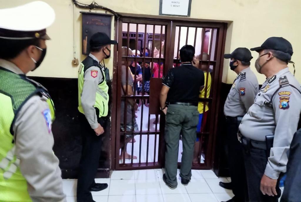 Cegah Penyelundupan Barang Terlarang, Polsek Pabean Cantikan Lakukan Pengecekan Setiap Hari