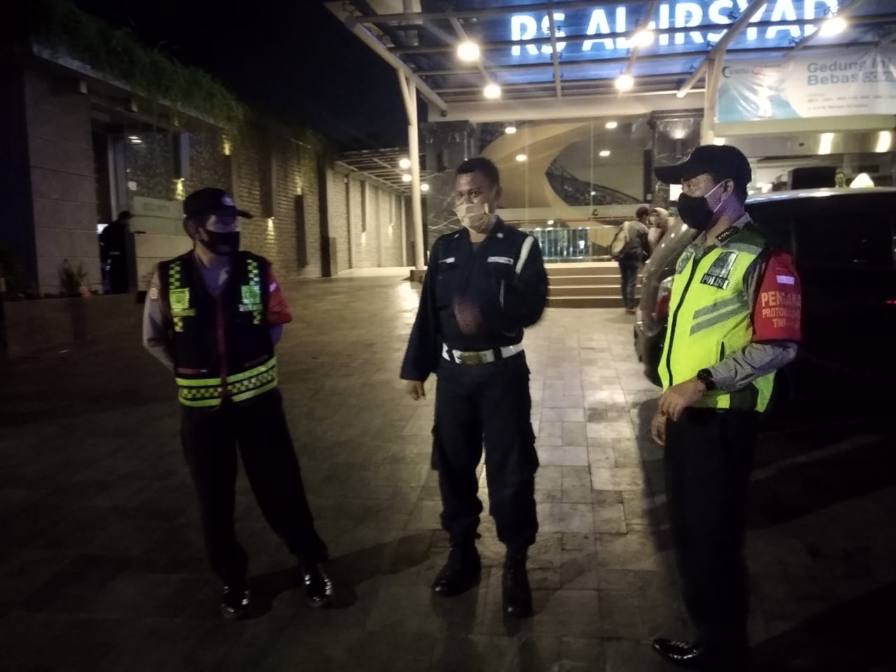 Pantau Keamanan Obyek Vital, Polsek Pabean Cantikan Lakukan Patroli Malam